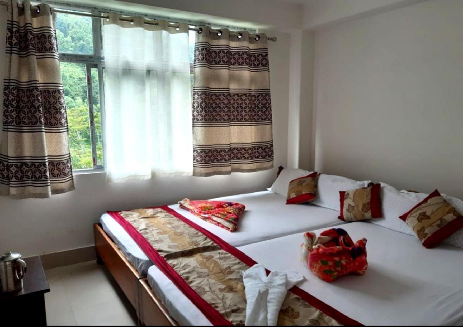 Silk Route Lingtam Resort Экстерьер фото
